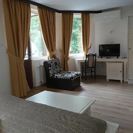 Galaxy * Chiflik (Lovech)