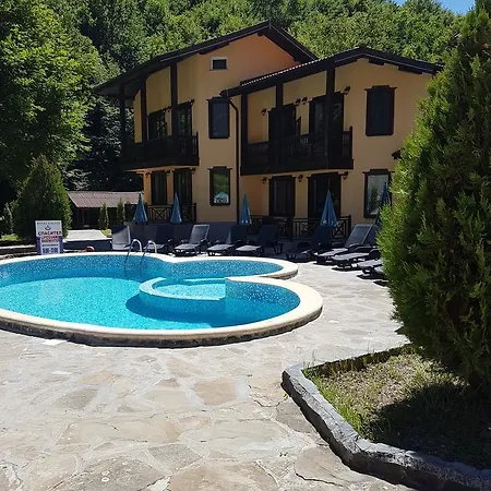 Galaxy Hotel Chiflik (Lovech)